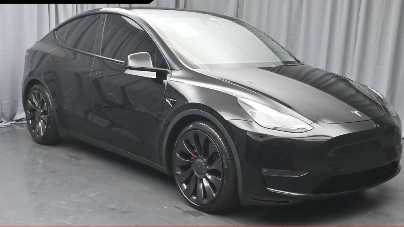 TESLA MODEL Y 2021 5YJYGDEF9MF202121 image